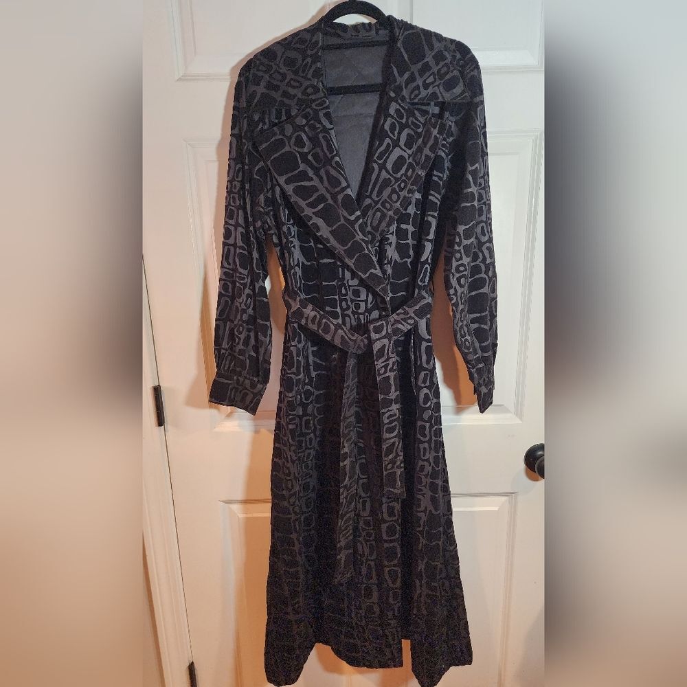 Mycra Pac Now Vintage Unique Black Velvet Lightweight Belted Trench Coat Sz S/M